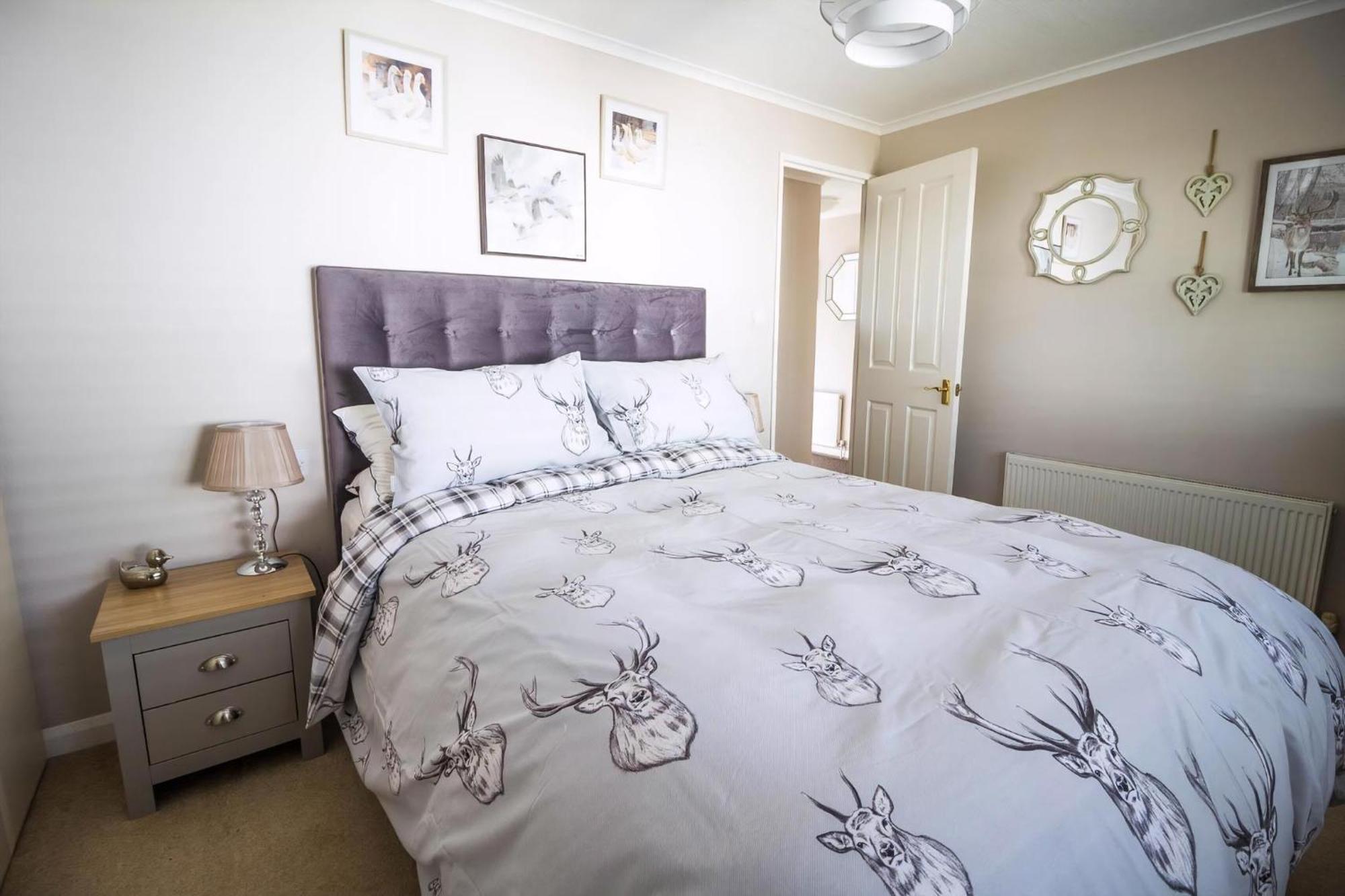 Stunning Lodge With Free Wifi For Hire At Carlton Meres In Suffolk Ref 60013M Saxmundham Exterior photo