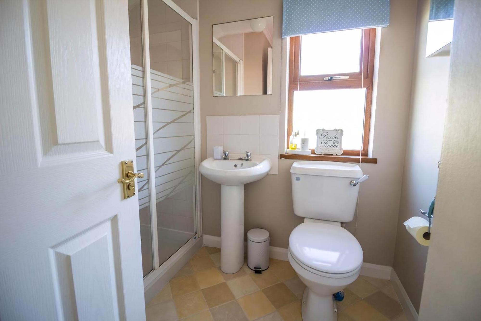 Stunning Lodge With Free Wifi For Hire At Carlton Meres In Suffolk Ref 60013M Saxmundham Exterior photo